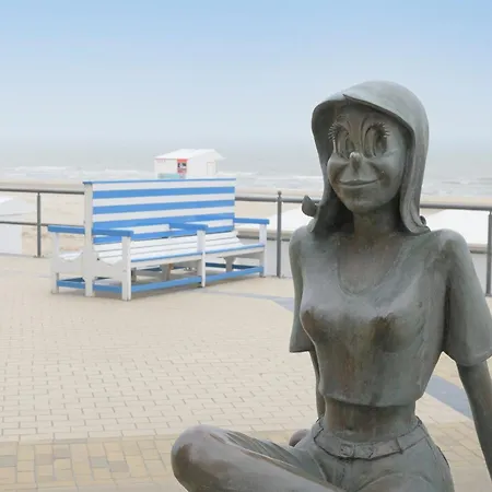 شقة Near Zeedijk Beach, Cleaning Included ميدل كيرك