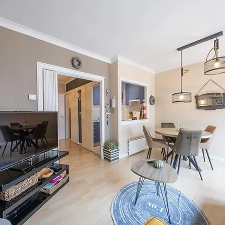 Near Zeedijk Beach, Cleaning Included